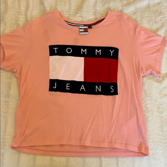 Tommy Hilfiger Tops - Tommy Hilfiger T-Shirt